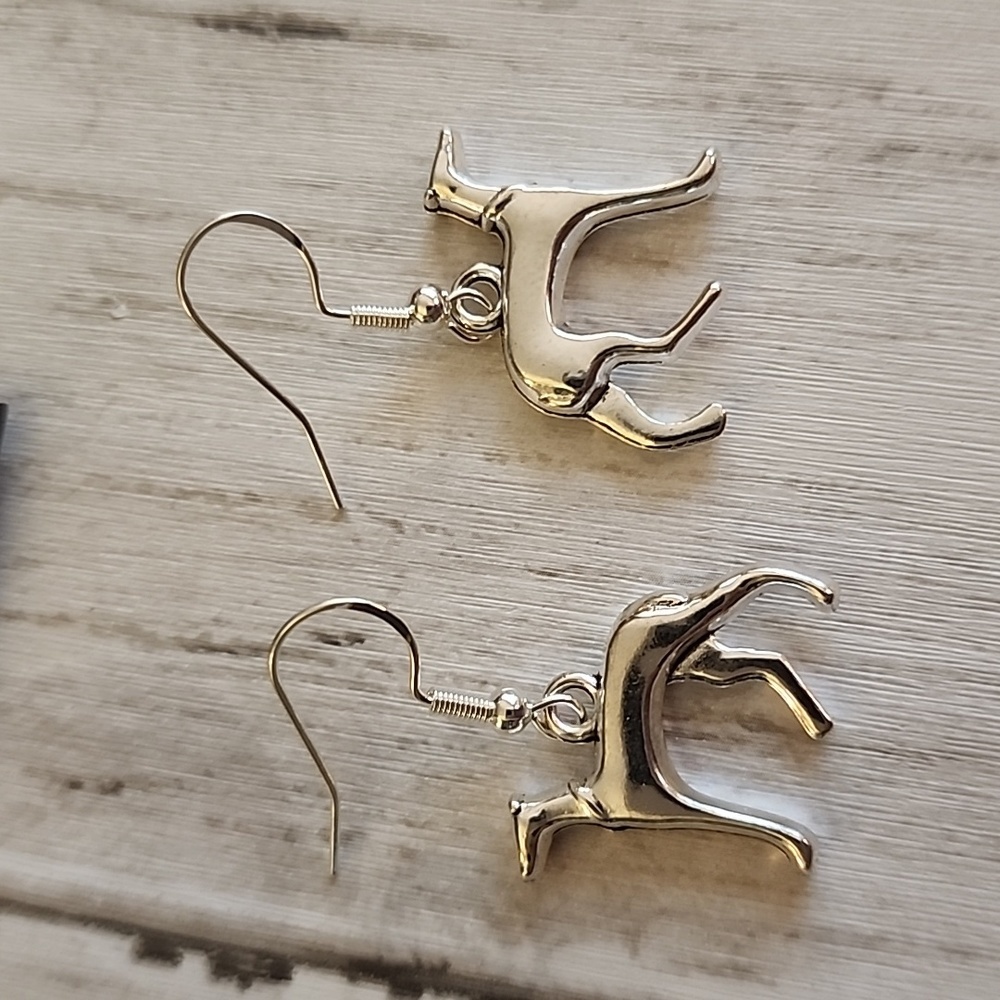GREYHOUND Earrings 925S Post ER